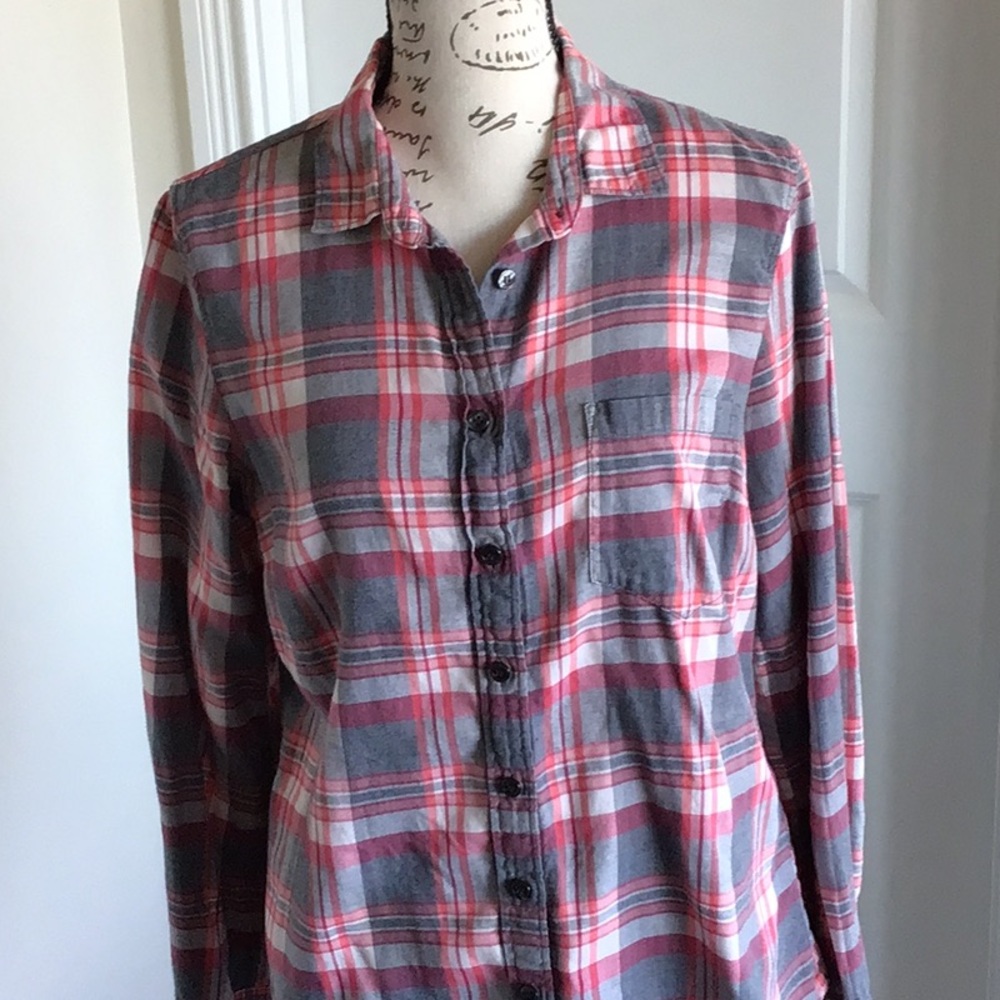 J Crew gray & red plaid long sleeve flannel shirt with pocket Sz S